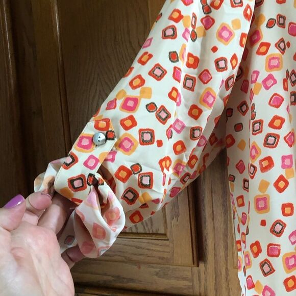 JORDAN WOMAN Collared Buttons Geometric Roll Tab Sleeve Blouse - 20 - Picture 7 of 13